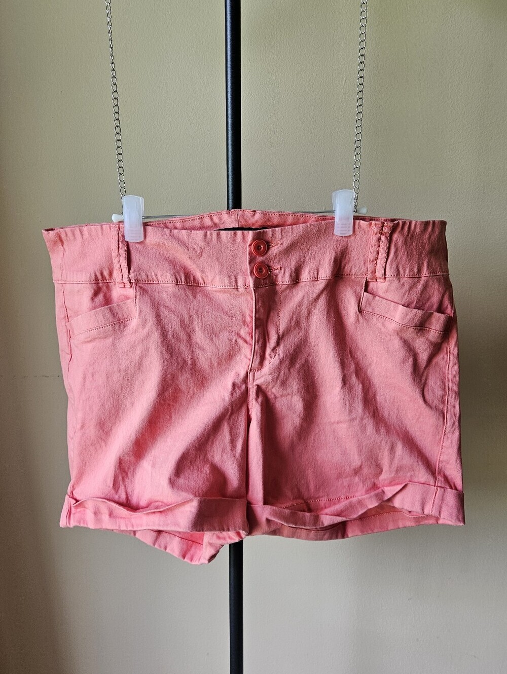 Torrid Coral Pink Cuffed Casual Shorts Size 18